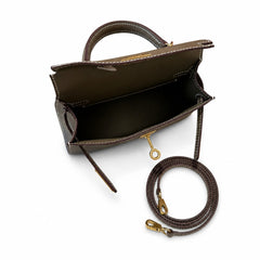 Style:mini Kelly Colour:ck18/etoupe Size:19*12*5.5cm Leather:epsom From France Hardware:gold Blurbs:Our Products are handcrafted.All Hardware are 18k gold which is nailed by hand and logo is hand carv
