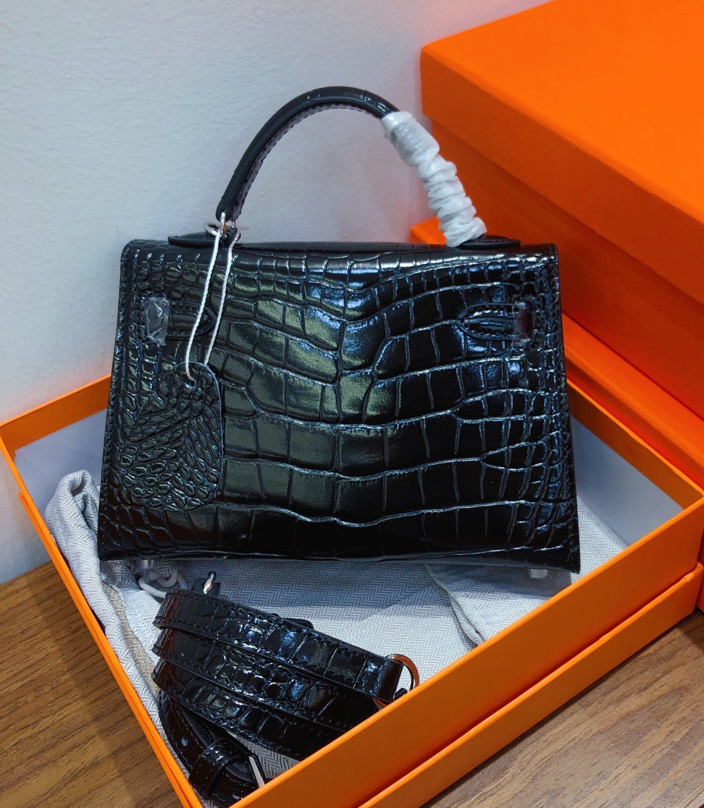 Kelly Sellier 19cm Noir Shiny Crocodile Leather Gold Hardware & Palladium Hardware Women Handbag