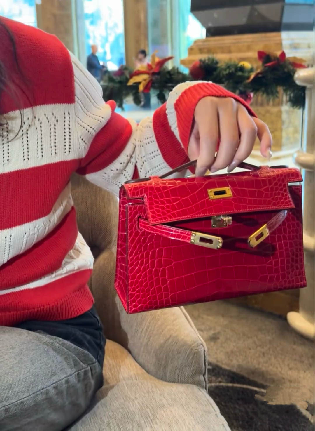 Kelly Pochette Rouge Casa Shiny Niloticus Crocodile Leather Gold Hardware Women Clutch Bag