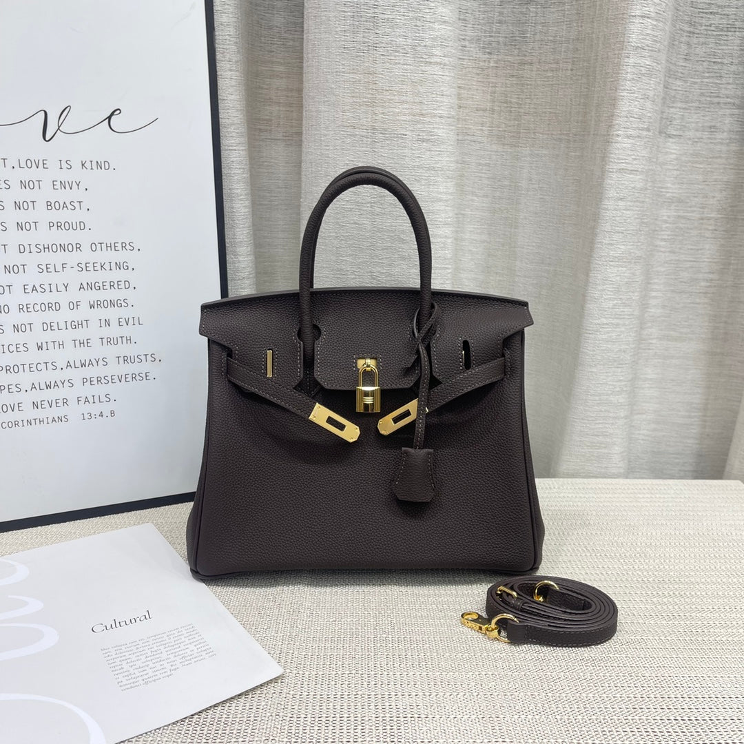 👜Birkin 25 Togo handbag is made of extremely soft calfskin