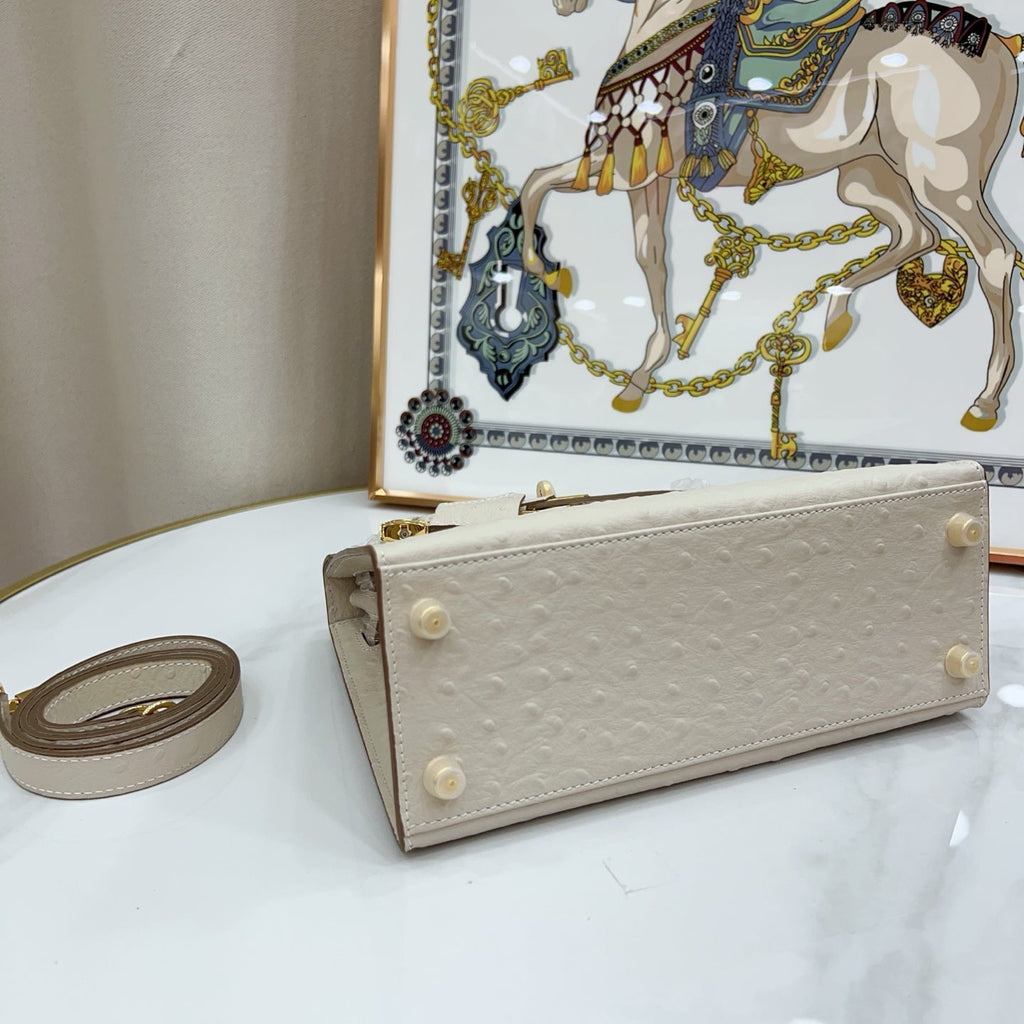 Kelly Sellier 25cm Craie Ostrich Gold Hardware Premium Women Shoulder Purse