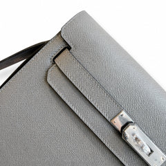 Kelly Depeches 25 clutch, Epsom leather (with additional shoulder strap), can be worn cross-body, can be carried by hand or on the wrist, daily needs, seamless switch between business/leisure - centra