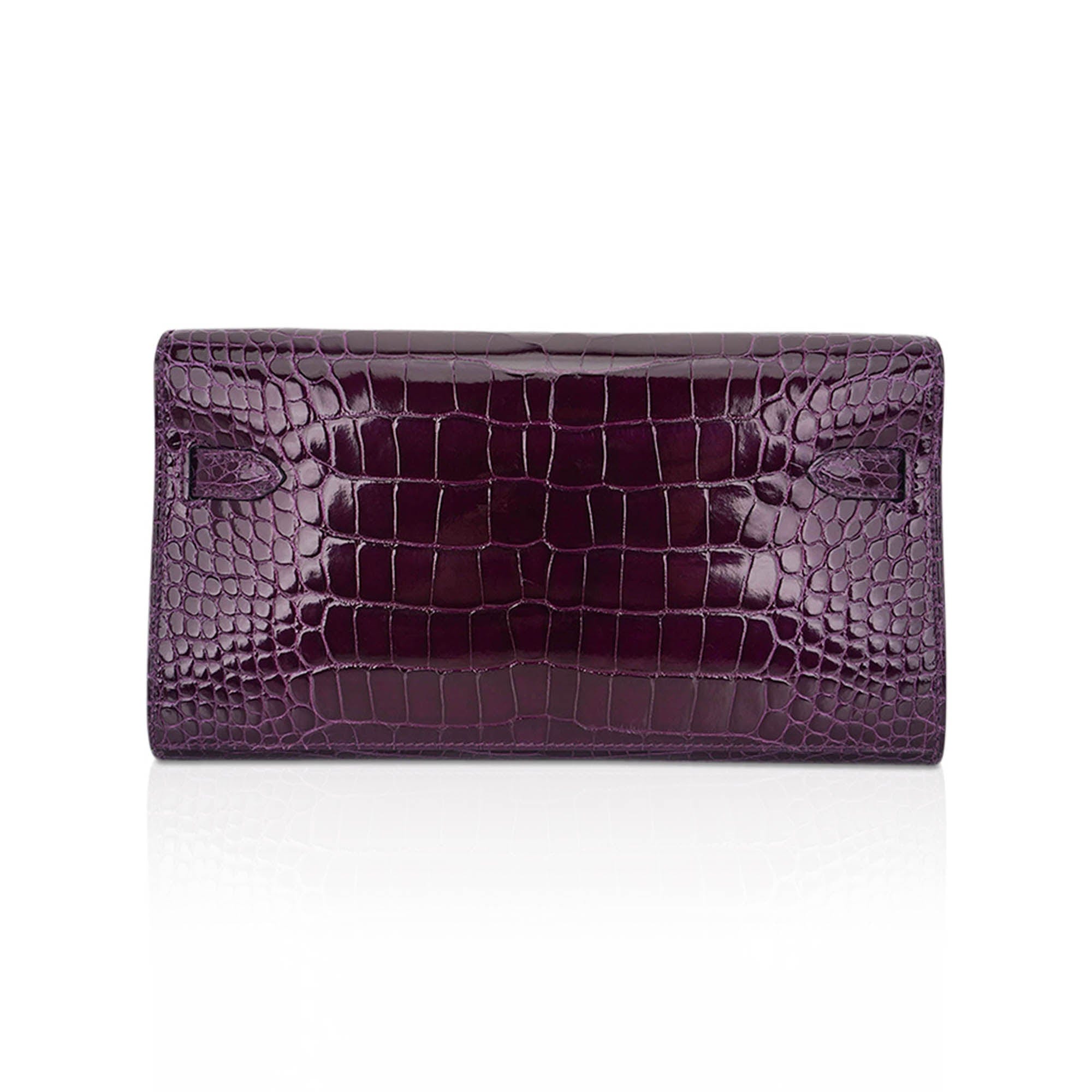 👜Kelly Classique To Go Wallet Cassis Alligator with Gold Hardware