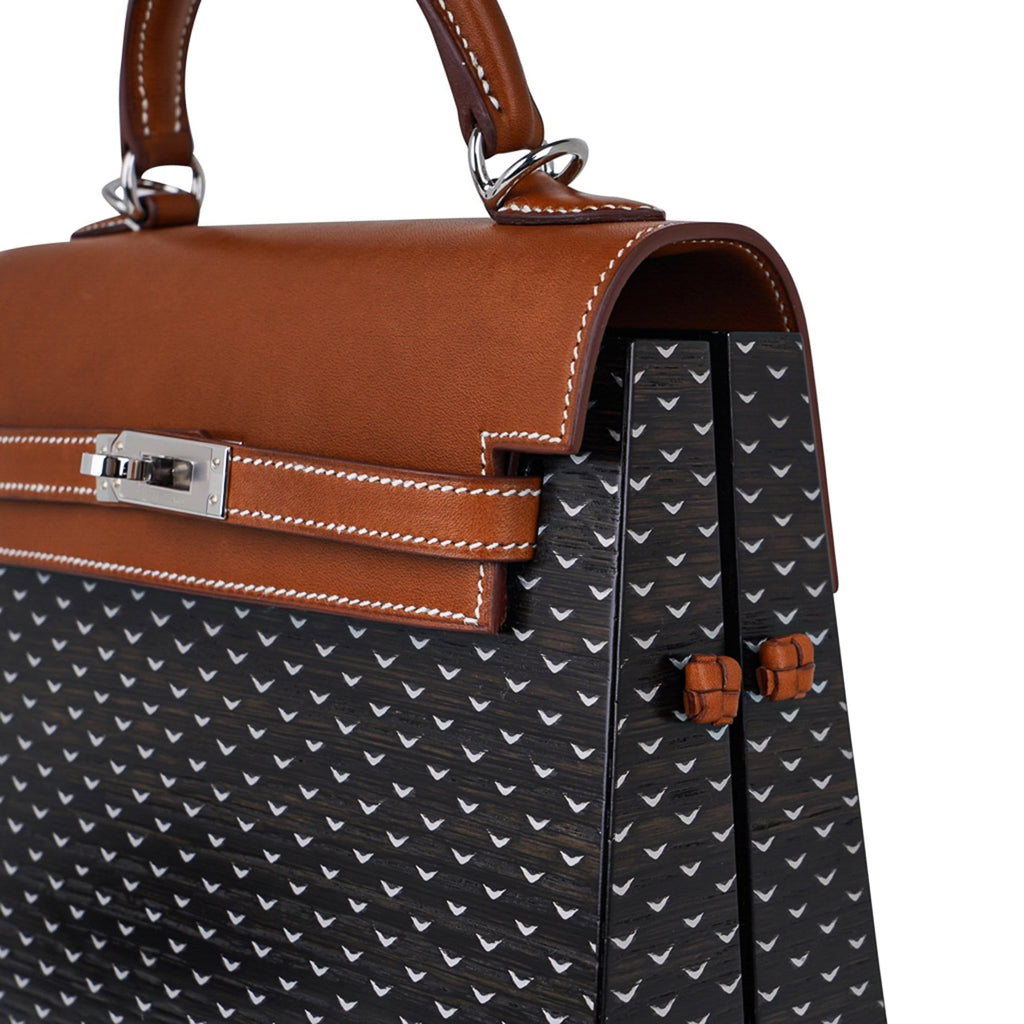 👜Limited Edition Kellywood 22 Bag Oak Bog, Barenia Leather, & Aluminum Inlay with Palladium Hardware