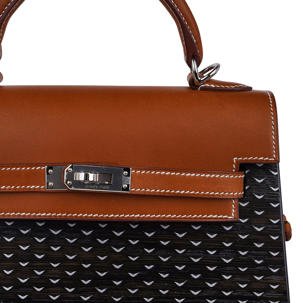 👜Limited Edition Kellywood 22 Bag Oak Bog, Barenia Leather, & Aluminum Inlay with Palladium Hardware