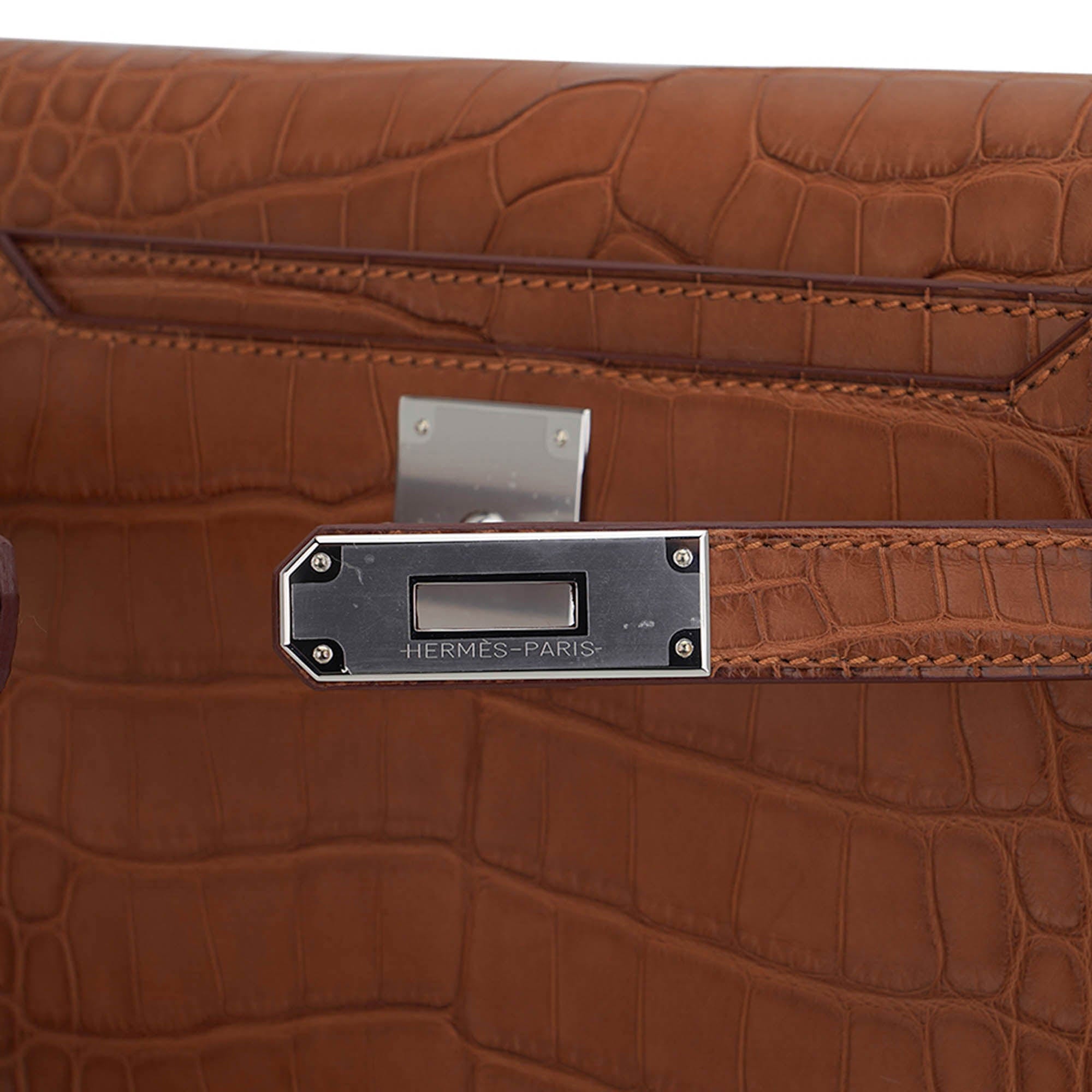 👜Kelly Depeches 25 Pouch Matte Gold Alligator with Palladium Hardware